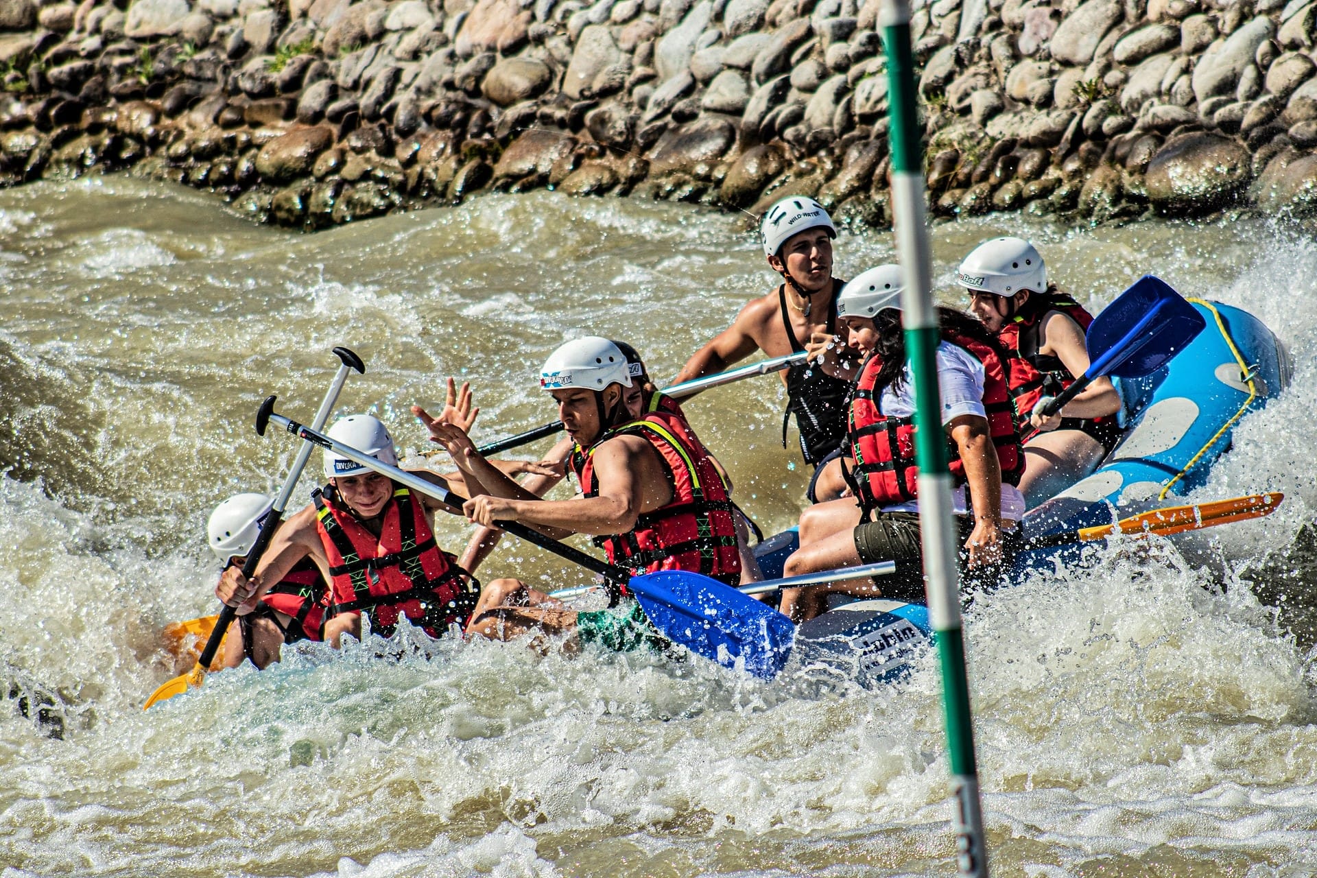 Rafting: Οι ιδανικοί ποταμοί στην Ελλάδα για αρχάριους