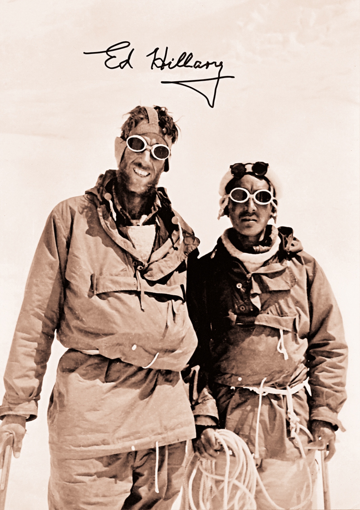 29 Μαΐου 1953. Ο Edmund Hillary κατακτά για πρώτη φορά στην ιστορία το Έβερεστ μαζί με τον αχώριστο σέρπα του, Tenzing Norgay από το Νεπάλ