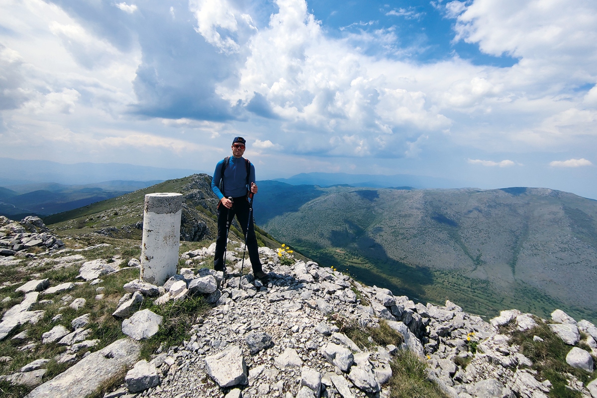 Φώτης Θεοχάρης: Ο αστυνομικός που πάτησε στις 113 υψηλότερες κορυφές της Ελλάδας