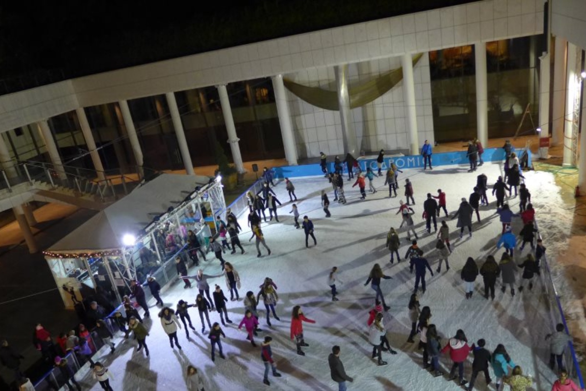 Τα παγοδρόμια της Αθήνας: Εσύ πού θα φορέσεις τα παγοπέδιλα σου φέτος;