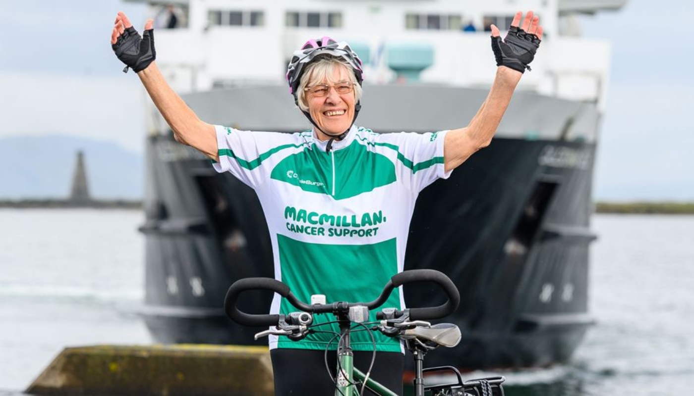 Mavis Paterson: Η 85χρονη γιαγιά που θα κάνει ποδήλατο για 1.600 χιλιόμετρα εις μνήμην των παιδιών της
