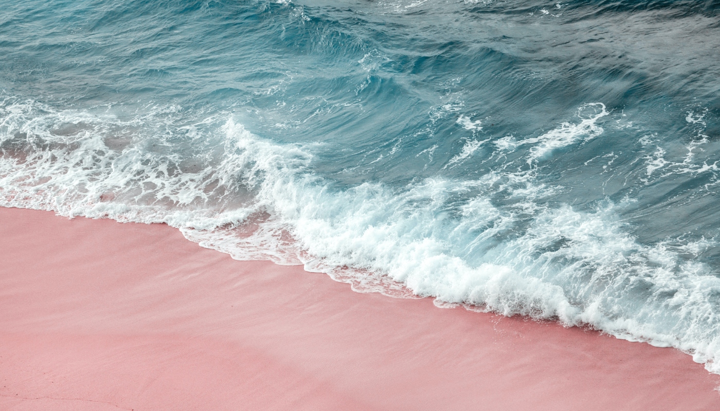 5 χρωματιστές παραλίες στην Ελλάδα που αξίζουν να τις επισκεφτείς