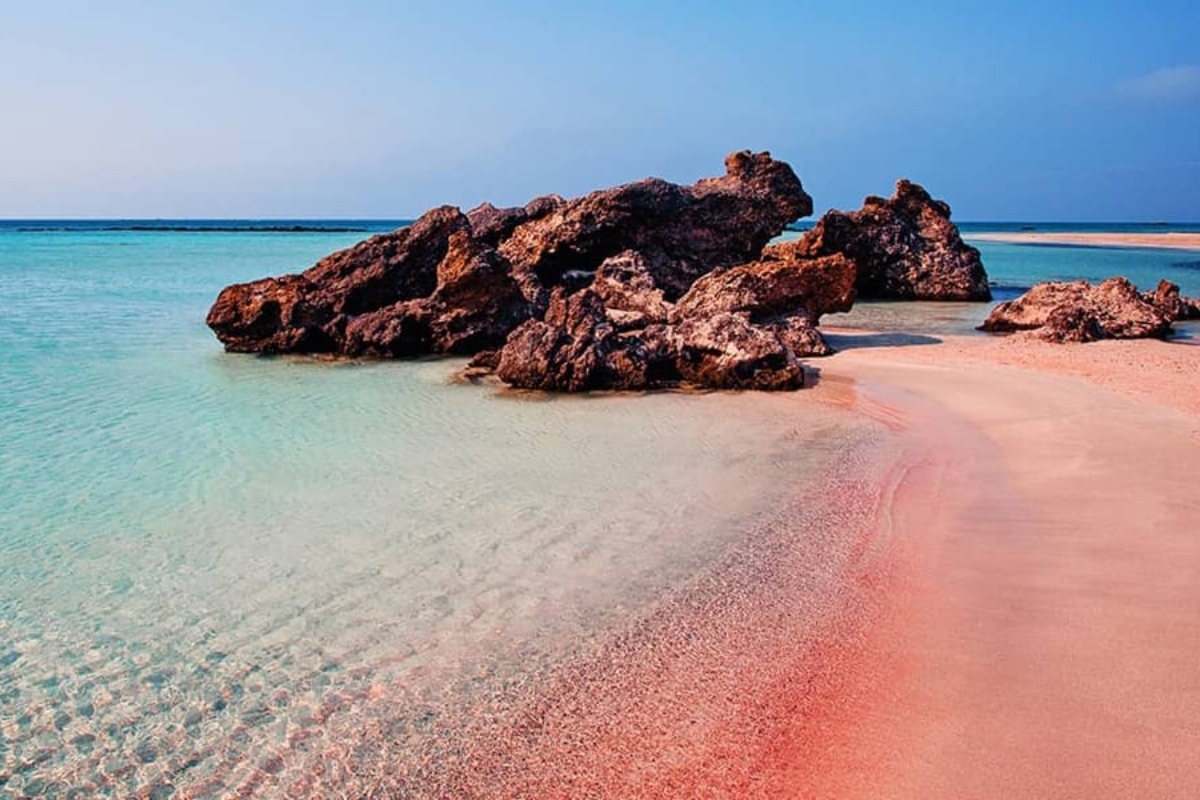ροζ παραλία ελαφπνήσι παραλίες με χρώμα