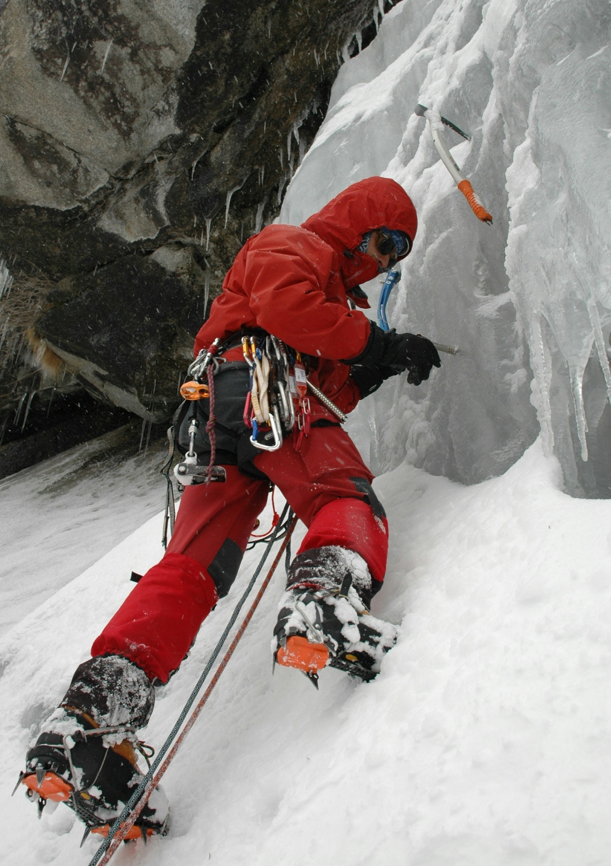 Ice Climbing: Ενα αρκετά ριψοκίνδυνο χειμερινό Extreme Sport